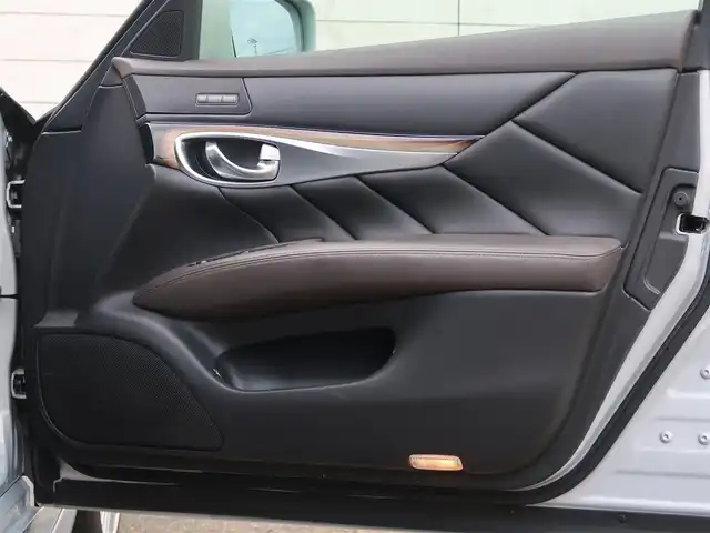 日産 フーガ ハイブリッド VIPパッケージ 石川県 2011(平23)年 15.7万km エターナルスノーホワイト バイキセノンライト/Fフォグライト/Fパワーシート/Fシートエアコン/ESC/フルセグTV/リアカメラ/Pスタート/ハンドルスイッチ/クルコン/オートライト/ビルトインETC/リアローラーブラインド/ドアバイザー/純正フロアマット/助手席オットマン