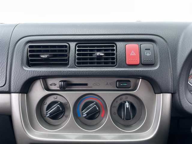 ホンダ バモス ホビオ G 熊本県 2012(平24)年 15万km アラバスターシルバーメタリック 社外ＳＤナビ/・ＡＭ／ＦＭ／ＣＤ／ＤＶＤ／ＳＤ／ＢＴ／ワンセグＴＶ/ハロゲンヘッドライト/ヘッドライトレベライザー/ＥＴＣ/スペアキー有り/純正フロアマット/純正ドアバイザー/純正ホイールキャップ