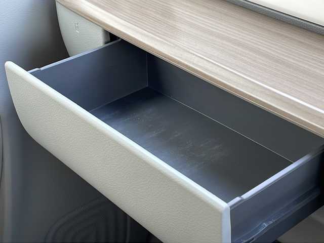 スズキ ラパン X 山口県 2021(令3)年 3.4万km ピュアホワイトP ワンオーナー/純正8インチSDナビ　【CN-RZ865】/・Bluetooth接続/・フルセグテレビ/・AM/FM/CD/DVD/前後ドライブレコーダー/スズキセーフティサポート/・デュアルセンサーブレーキサポート/・誤発進抑制機能/・車線逸脱警報/・ふらつき警報/・先行車発進お知らせ機能/・標識認識機能/・後退時ブレーキサポート/・後方誤発進抑制機能/・リヤパーキングセンサー/シートヒーター/純正フロアマット/スマートキー/プッシュスタート/純正LEDライト/純正14インチアルミホイール/ドアバイザー/ウィンカーミラー/保証書