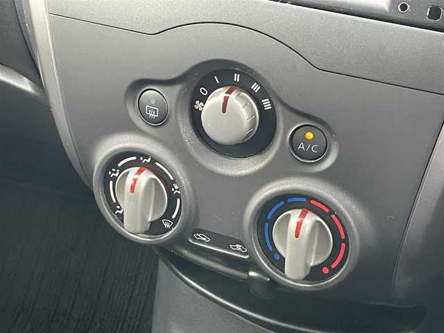 日産 ノート X 静岡県 2016(平28)年 6.1万km ダークメタルグレー 1オーナー /衝突軽減B /レーンキープ　/純正ナビ /地デジ /オートライト /ETC /フロアマット　/ISOFIX /スマートキー  /スペアキー　/保証書　/取説