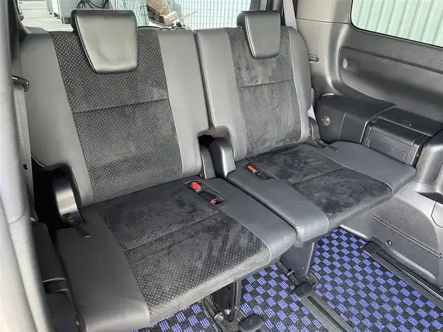 トヨタ ヴォクシー ハイブリッド ZS 煌Ⅲ 福岡県 2020(令2)年 3.4万km ブラック 純正９インチナビ（ＮＳＺＴ－Ｙ６８Ｔ）/フルセグTV/CD/DVD/BT/SD/AM/FM/バックカメラ/衝突軽減/レーンアシスト/両側パワースライドドア/クルーズコントロール/前席シートヒーター/ビルトインＥＴＣ２．０/スマートキー/プッシュスタート/純正AW