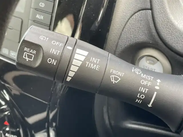 日産 ノート e－パワー X 東京都 2018(平30)年 6.6万km ブリリアントホワイトパール アラウンドビューモニター/デジタルルームミラー/オーディオ/CD/FM/AM/エマージェンシーブレーキ/車線逸脱警報/ＥＴＣ/車両検知警報/ドライブレコーダー/オートエアコン/オートライト/スマートキー