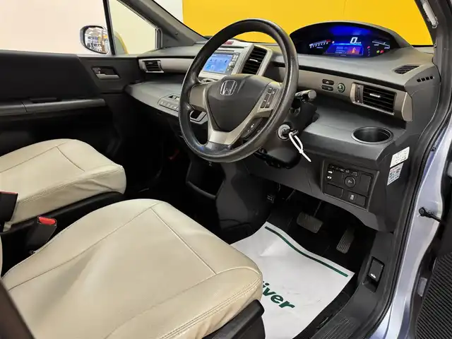 ホンダ フリード スパイク ハイブリット ジャストセレクション 群馬県 2012(平24)年 2.1万km プレミアムブルーオパールメタリック ホワイトハウスポップアップルーフ/純正7インチナビ/・ワンセグTV/・CD/SD/USB/・FM/AM/バックカメラ/ドライブレコーダー/片側パワースライドドア/クルーズコントロール/リモコンキー/純正フロアマット/HIDヘッドライト/オートライト/電動格納ミラー/横滑り防止機能