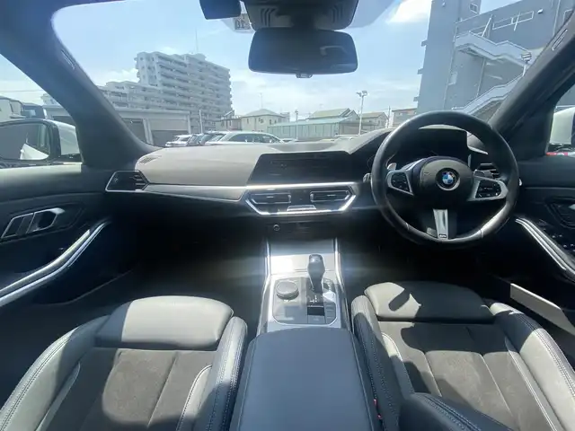ＢＭＷ ３２０ｉ Mスポーツ 栃木県 2020(令2)年 5.3万km アルピンホワイトⅢ AppleCarPlay/ACC/レーンキープ/全方位カメラ/インテリジェントセーフティ/純正ナビ/パワーシート/シートヒーター/ハーフレザー/アンビエントライト/ETC/純正18インチAW