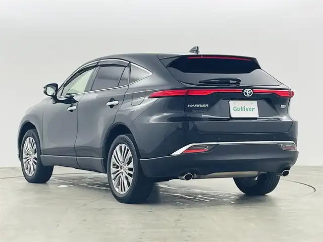 トヨタ ハリアー ハイブリッド Z レザーパッケージ 福島県 2021(令3)年 5.3万km プレシャスブラックパール ワンオーナー/トヨタセーフティーセンス　/・PCS/・LTA/・BSM/・クリアランスソナー/・RCTA/・HUD/・RSA/・オートマッチクハイビーム/・レーダークルーズコントロール/純正ナビゲーション　/【AM/FM/Bluetooth/フルセグ/ミラキャスト】/全方位カメラ　/ＪＢＬサウンド　/レザーシート　/・メモリシート　/・パワーシート　/・シートヒーター　/・シートクーラー　/・ハンドルヒーター　/デジタルインナーミラー　/ＥＴＣ2.0/電子パーキング/・ブレーキホールド/革巻きステアリング/・電動チルトステアリング/・ステアリングスイッチ/パワーバックドア/プッシュスタート/・スマートキー/・スペアキー/LEDライト/・オートライト/・フォグライト/純正フロアマット/・ドアバイザー/取扱説明書/・保証書