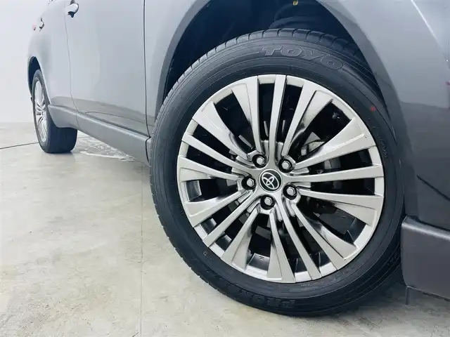 トヨタ ハリアー ハイブリッド Z レザーパッケージ 福島県 2021(令3)年 5.3万km プレシャスブラックパール ワンオーナー/トヨタセーフティーセンス　/・PCS/・LTA/・BSM/・クリアランスソナー/・RCTA/・HUD/・RSA/・オートマッチクハイビーム/・レーダークルーズコントロール/純正ナビゲーション　/【AM/FM/Bluetooth/フルセグ/ミラキャスト】/全方位カメラ　/ＪＢＬサウンド　/レザーシート　/・メモリシート　/・パワーシート　/・シートヒーター　/・シートクーラー　/・ハンドルヒーター　/デジタルインナーミラー　/ＥＴＣ2.0/電子パーキング/・ブレーキホールド/革巻きステアリング/・電動チルトステアリング/・ステアリングスイッチ/パワーバックドア/プッシュスタート/・スマートキー/・スペアキー/LEDライト/・オートライト/・フォグライト/純正フロアマット/・ドアバイザー/取扱説明書/・保証書