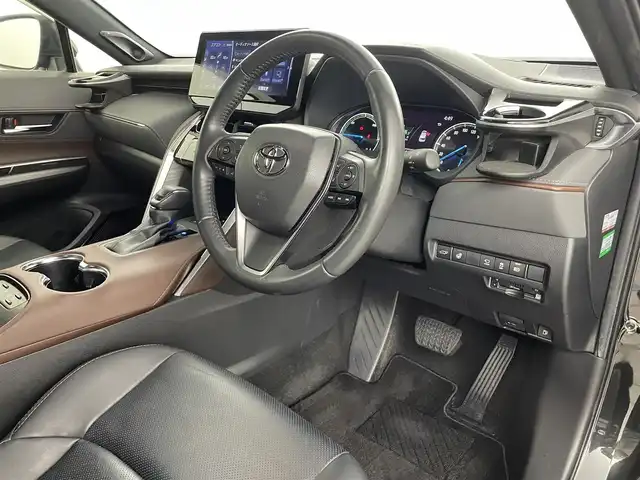 トヨタ ハリアー ハイブリッド Z レザーパッケージ 福島県 2021(令3)年 5.3万km プレシャスブラックパール ワンオーナー/トヨタセーフティーセンス　/・PCS/・LTA/・BSM/・クリアランスソナー/・RCTA/・HUD/・RSA/・オートマッチクハイビーム/・レーダークルーズコントロール/純正ナビゲーション　/【AM/FM/Bluetooth/フルセグ/ミラキャスト】/全方位カメラ　/ＪＢＬサウンド　/レザーシート　/・メモリシート　/・パワーシート　/・シートヒーター　/・シートクーラー　/・ハンドルヒーター　/デジタルインナーミラー　/ＥＴＣ2.0/電子パーキング/・ブレーキホールド/革巻きステアリング/・電動チルトステアリング/・ステアリングスイッチ/パワーバックドア/プッシュスタート/・スマートキー/・スペアキー/LEDライト/・オートライト/・フォグライト/純正フロアマット/・ドアバイザー/取扱説明書/・保証書