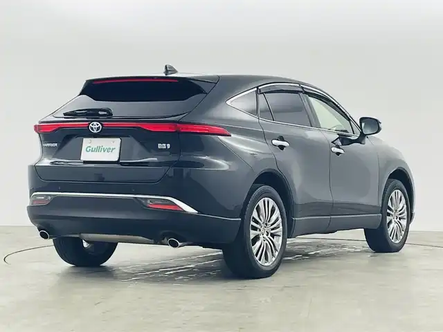 トヨタ ハリアー ハイブリッド Z レザーパッケージ 福島県 2021(令3)年 5.3万km プレシャスブラックパール ワンオーナー/トヨタセーフティーセンス　/・PCS/・LTA/・BSM/・クリアランスソナー/・RCTA/・HUD/・RSA/・オートマッチクハイビーム/・レーダークルーズコントロール/純正ナビゲーション　/【AM/FM/Bluetooth/フルセグ/ミラキャスト】/全方位カメラ　/ＪＢＬサウンド　/レザーシート　/・メモリシート　/・パワーシート　/・シートヒーター　/・シートクーラー　/・ハンドルヒーター　/デジタルインナーミラー　/ＥＴＣ2.0/電子パーキング/・ブレーキホールド/革巻きステアリング/・電動チルトステアリング/・ステアリングスイッチ/パワーバックドア/プッシュスタート/・スマートキー/・スペアキー/LEDライト/・オートライト/・フォグライト/純正フロアマット/・ドアバイザー/取扱説明書/・保証書