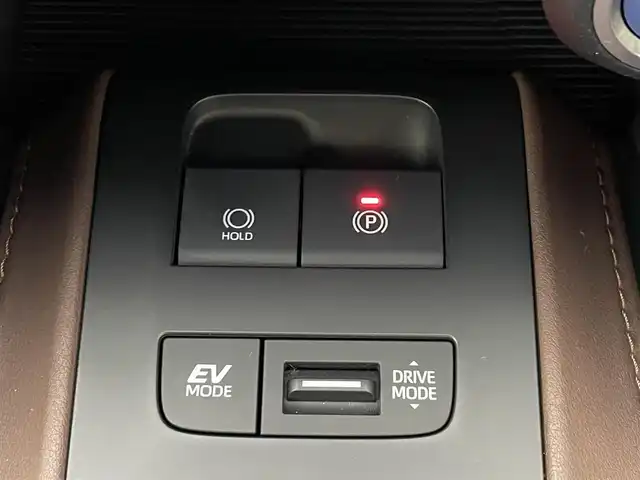トヨタ ハリアー ハイブリッド Z レザーパッケージ 福島県 2021(令3)年 5.3万km プレシャスブラックパール ワンオーナー/トヨタセーフティーセンス　/・PCS/・LTA/・BSM/・クリアランスソナー/・RCTA/・HUD/・RSA/・オートマッチクハイビーム/・レーダークルーズコントロール/純正ナビゲーション　/【AM/FM/Bluetooth/フルセグ/ミラキャスト】/全方位カメラ　/ＪＢＬサウンド　/レザーシート　/・メモリシート　/・パワーシート　/・シートヒーター　/・シートクーラー　/・ハンドルヒーター　/デジタルインナーミラー　/ＥＴＣ2.0/電子パーキング/・ブレーキホールド/革巻きステアリング/・電動チルトステアリング/・ステアリングスイッチ/パワーバックドア/プッシュスタート/・スマートキー/・スペアキー/LEDライト/・オートライト/・フォグライト/純正フロアマット/・ドアバイザー/取扱説明書/・保証書