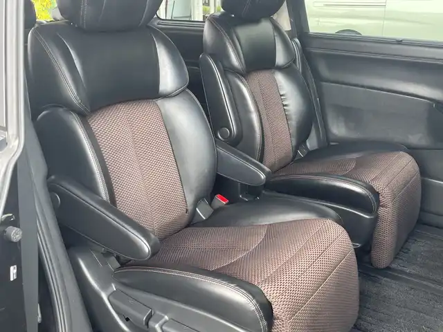 日産 エルグランド 250HWS アーバンクロム 千葉県 2012(平24)年 4.7万km ファントムブラック １オーナー　ナビＭＣ３１１Ｄ－Ｗ　バックカメラ　両側パワースライドドア　ＥＴＣ　ハーフレザー　マット　１８インチＡＷ　キセノンライト　フォグライト　エアロ　インテリキー