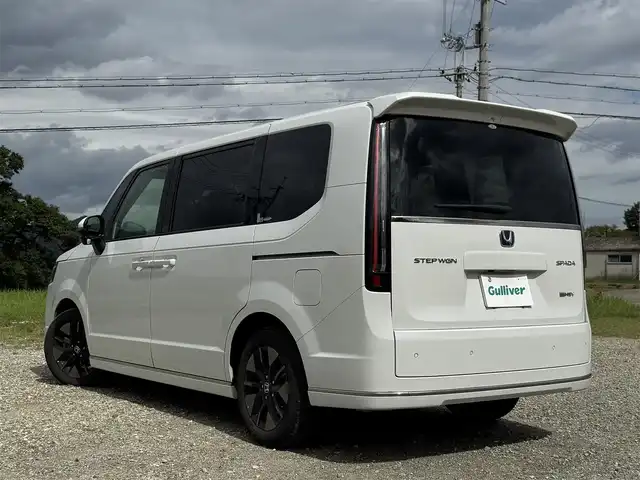ホンダ ステップワゴン スパーダ eHEV 兵庫県 2023(令5)年 1万km パール 純正ナビ/全方位モニター/フルセグTV/DVD再生可/Bluetooth接続可/ETC/ドラレコ/レーダークルーズコントロール/ブラインドスポットモニター/パドルシフト/パワーバックドア/両側パワースライドドア/ハーフレザーシート/AUTOハイビーム/AUTOライト