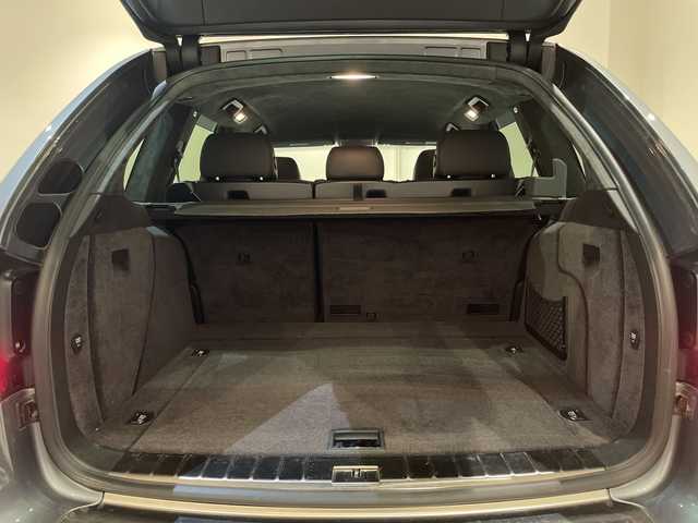 ポルシェ カイエン ターボ 新潟県 2005(平17)年 6.8万km ガンＭ BOSEサウンドシステム/黒革レザーシート/シートヒーター/レッドキャリパー/パドルシフト/クルーズコントロール/コーナーセンサー/バックカメラ/Bluetooth/フルセグTV/純正19インチAW/ETC