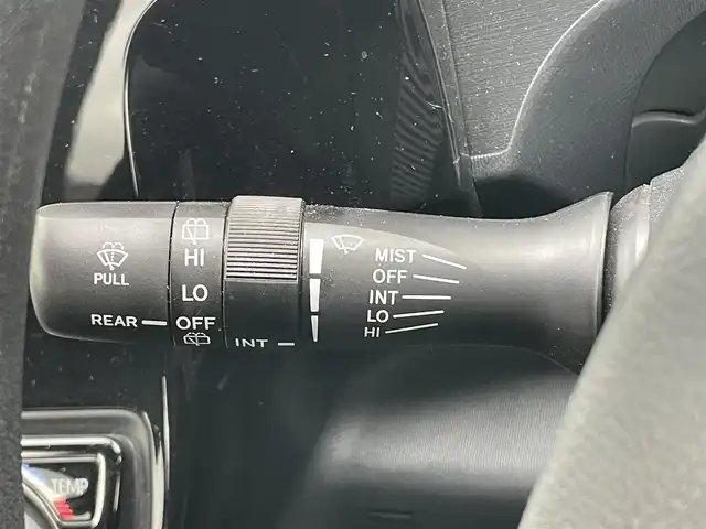 トヨタ アクア S スタイルブラック 千葉県 2018(平30)年 0.7万km シルバーM ワンオーナー/純正７インチナビ（ラジオ/CD/BT/SD/フルセグ）　/トヨタセーフティセンス/衝突軽減ブレーキ/オートハイビーム/車線逸脱防止装置/バックカメラ/前席シートヒーター/スマートキー/ＬＥＤヘッドライト/前後コーナーセンサー/スマートキー/純正アルミホイール