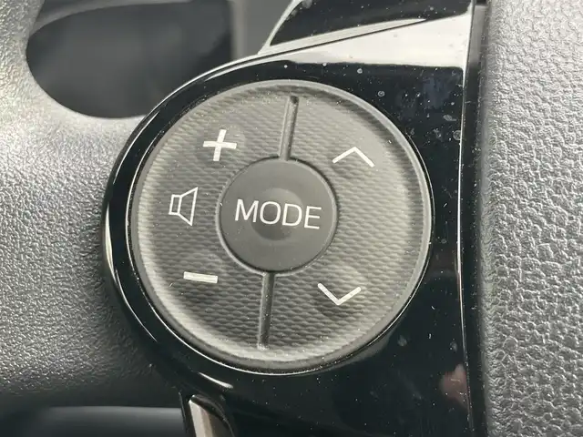 トヨタ アクア S スタイルブラック 千葉県 2018(平30)年 0.7万km シルバーM ワンオーナー/純正７インチナビ（ラジオ/CD/BT/SD/フルセグ）　/トヨタセーフティセンス/衝突軽減ブレーキ/オートハイビーム/車線逸脱防止装置/バックカメラ/前席シートヒーター/スマートキー/ＬＥＤヘッドライト/前後コーナーセンサー/スマートキー/純正アルミホイール