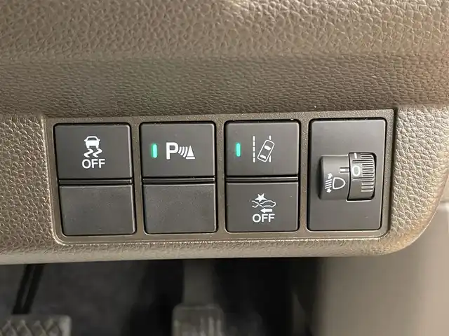 ホンダ Ｎ ＷＧＮ Lターボ ホンダセンシング 群馬県 2020(令2)年 4.4万km プラチナホワイトパール ホンダセンシング/・衝突軽減ブレーキ/・レーンキープアシスト/・クルーズコントロール/・リアコーナーセンサー/・オートライト/・横滑り防止/純正７インチナビ/・AM/FM/フルセグTV/・Bluetooth/USB/・CD/DVD/MSV/バックカメラ/前後ドライブレコーダー/パドルシフト/オートホールド/電動パーキング/LEDヘッドライト/ETC/純正ドアバイザー/純正ドアバイザー/プッシュスタート/スマートキー