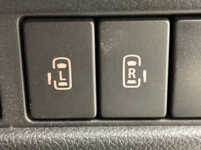 スズキ スペーシア ギア HYBRID XZ 岐阜県 2021(令3)年 2.8万km デニムブルー ガンメタリック 2トーン 8インチ純正ナビ/　(AM/FM/CD/DVD/Bluetooth/フルセグTV)/全方位カメラ/衝突軽減ブレーキ/レーンキープアシスト/レーダークルーズコントロール/両側パワースライドドア/革巻きステアリング/ルーフレール/ビルトインETC/ドライブレコーダー/LEDヘッドライト/オートハイビーム/純正フロアマット　/純正ドアバイザー