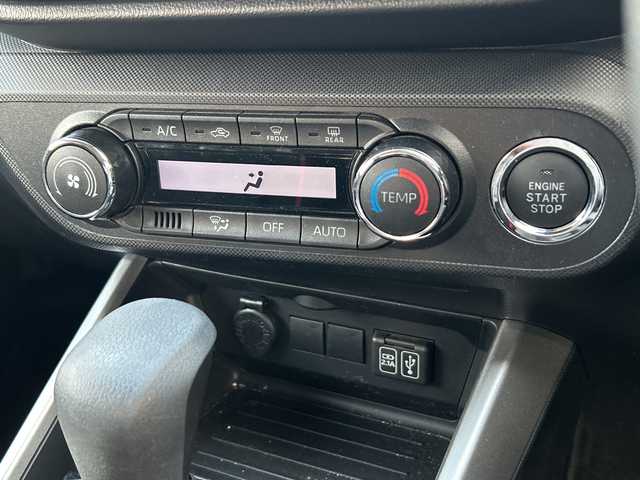 ダイハツ ロッキー X 広島県 2020(令2)年 2.9万km シャイニングホワイトパール ワンオーナー/9インチ純正メモリナビ/（フルセグTV/Bluetooth/CD/DVD/AM/FM）/全周囲カメラ/プッシュスタート/ドアバイザー/アイドリングストップ/ドライブレコーダー（前方のみ）/コーナーセンサー/スマートキー/スペアキー×１/LEDヘッドライト/ビルドインETC/衝突被害軽減システム