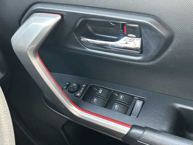 ダイハツ ロッキー X 広島県 2020(令2)年 2.9万km シャイニングホワイトパール ワンオーナー/9インチ純正メモリナビ/（フルセグTV/Bluetooth/CD/DVD/AM/FM）/全周囲カメラ/プッシュスタート/ドアバイザー/アイドリングストップ/ドライブレコーダー（前方のみ）/コーナーセンサー/スマートキー/スペアキー×１/LEDヘッドライト/ビルドインETC/衝突被害軽減システム