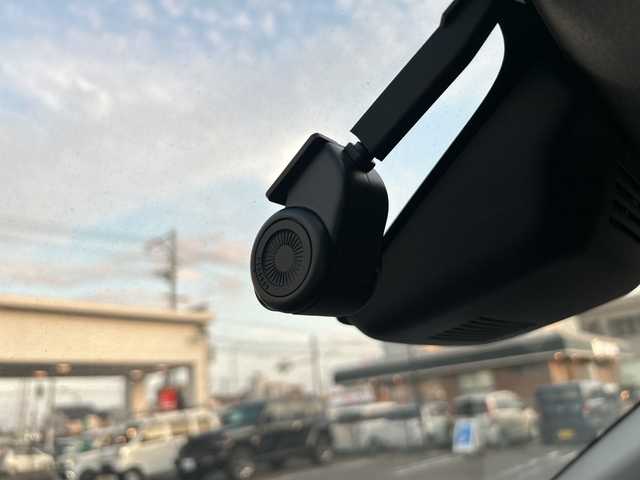 ダイハツ ロッキー X 広島県 2020(令2)年 2.9万km シャイニングホワイトパール ワンオーナー/9インチ純正メモリナビ/（フルセグTV/Bluetooth/CD/DVD/AM/FM）/全周囲カメラ/プッシュスタート/ドアバイザー/アイドリングストップ/ドライブレコーダー（前方のみ）/コーナーセンサー/スマートキー/スペアキー×１/LEDヘッドライト/ビルドインETC/衝突被害軽減システム