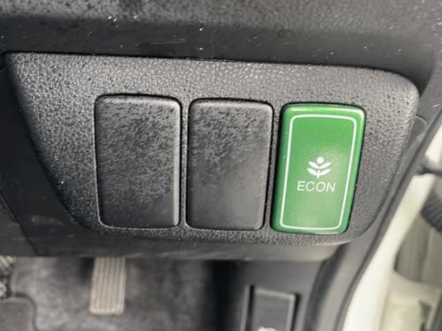 ホンダ フィット G スマートセレクション 鳥取県 2012(平24)年 12.1万km プレミアムホワイトパール メモリナビ/フルセグＴＶ　ＤＶＤ　ＣＤ　Ｂｌｕｅｔｏｏｔｈ　ＳＤ/バックカメラ/ドライブレコーダー/フロアマット/ドアバイザー/スマートキー/取扱説明書/電動格納ミラー/社外１５インチアルミ