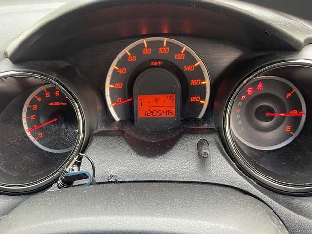 ホンダ フィット G スマートセレクション 鳥取県 2012(平24)年 12.1万km プレミアムホワイトパール メモリナビ/フルセグＴＶ　ＤＶＤ　ＣＤ　Ｂｌｕｅｔｏｏｔｈ　ＳＤ/バックカメラ/ドライブレコーダー/フロアマット/ドアバイザー/スマートキー/取扱説明書/電動格納ミラー/社外１５インチアルミ