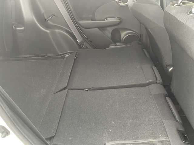 ホンダ フィット G スマートセレクション 鳥取県 2012(平24)年 12.1万km プレミアムホワイトパール メモリナビ/フルセグＴＶ　ＤＶＤ　ＣＤ　Ｂｌｕｅｔｏｏｔｈ　ＳＤ/バックカメラ/ドライブレコーダー/フロアマット/ドアバイザー/スマートキー/取扱説明書/電動格納ミラー/社外１５インチアルミ