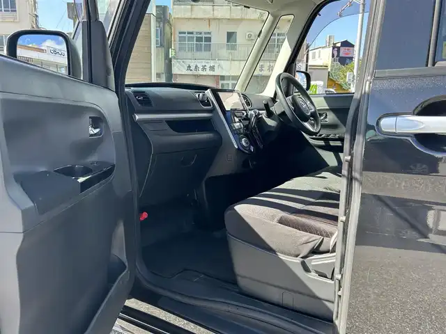 ダイハツ タント カスタム X SA 沖縄県 2015(平27)年 5.2万km ブラックマイカメタリック (株)IDOMが運営する【じしゃロンコザ店】の自社ローン専用車両になりますこちらは現金またはオートローンご利用時の価格です。自社ローンご希望の方は別途その旨お申付け下さい/ＴＶ　/ＥＴＣ/Ｂｌｕｅｔｏｏｔｈ接続　/ＣＤ再生　/バックカメラ　/片側パワースライドドア　/純正フロアマット　/横滑り防止装置　/衝撃軽減ブレーキ　/オートライト　/プッシュスタート　/スマートキー