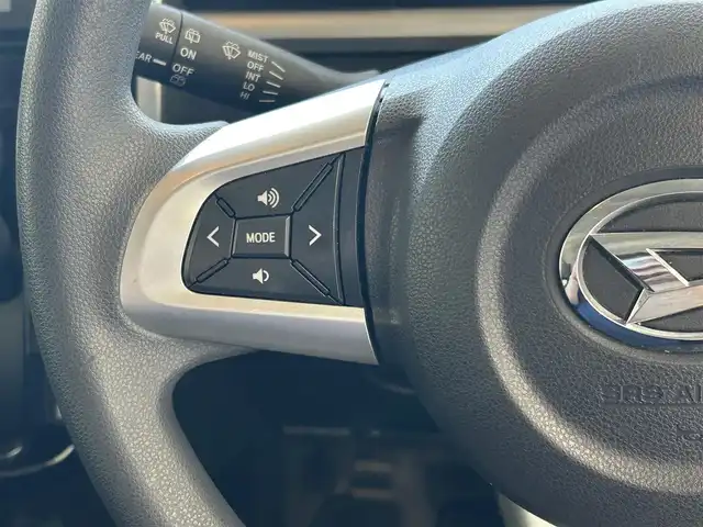 ダイハツ タント カスタム X SA 沖縄県 2015(平27)年 5.2万km ブラックマイカメタリック (株)IDOMが運営する【じしゃロンコザ店】の自社ローン専用車両になりますこちらは現金またはオートローンご利用時の価格です。自社ローンご希望の方は別途その旨お申付け下さい/ＴＶ　/ＥＴＣ/Ｂｌｕｅｔｏｏｔｈ接続　/ＣＤ再生　/バックカメラ　/片側パワースライドドア　/純正フロアマット　/横滑り防止装置　/衝撃軽減ブレーキ　/オートライト　/プッシュスタート　/スマートキー