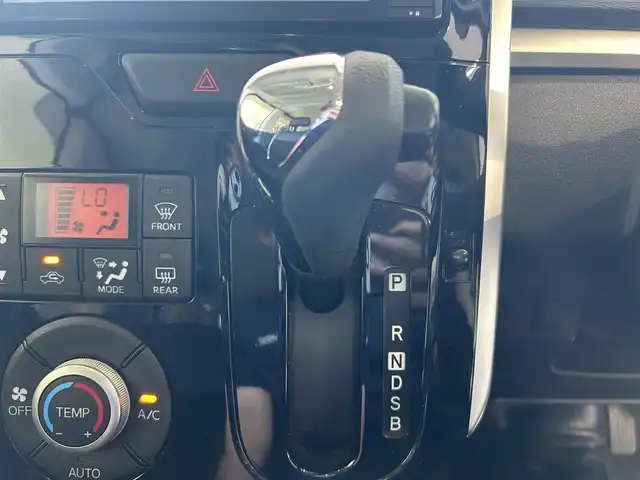 ダイハツ タント カスタム X SA 沖縄県 2015(平27)年 5.2万km ブラックマイカメタリック (株)IDOMが運営する【じしゃロンコザ店】の自社ローン専用車両になりますこちらは現金またはオートローンご利用時の価格です。自社ローンご希望の方は別途その旨お申付け下さい/ＴＶ　/ＥＴＣ/Ｂｌｕｅｔｏｏｔｈ接続　/ＣＤ再生　/バックカメラ　/片側パワースライドドア　/純正フロアマット　/横滑り防止装置　/衝撃軽減ブレーキ　/オートライト　/プッシュスタート　/スマートキー