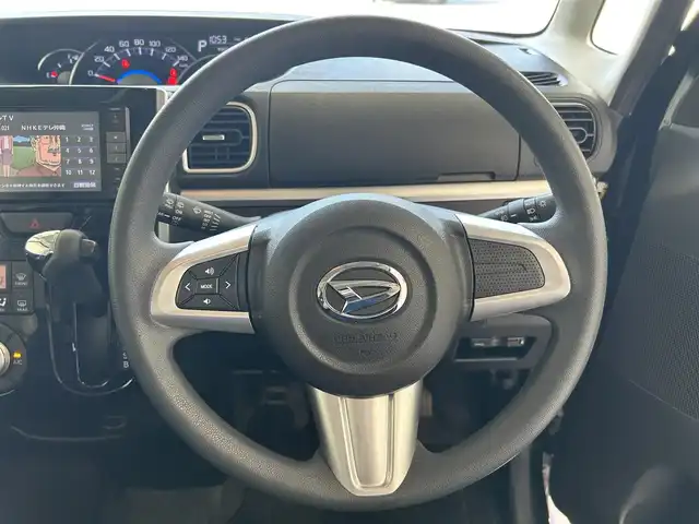 ダイハツ タント カスタム X SA 沖縄県 2015(平27)年 5.2万km ブラックマイカメタリック (株)IDOMが運営する【じしゃロンコザ店】の自社ローン専用車両になりますこちらは現金またはオートローンご利用時の価格です。自社ローンご希望の方は別途その旨お申付け下さい/ＴＶ　/ＥＴＣ/Ｂｌｕｅｔｏｏｔｈ接続　/ＣＤ再生　/バックカメラ　/片側パワースライドドア　/純正フロアマット　/横滑り防止装置　/衝撃軽減ブレーキ　/オートライト　/プッシュスタート　/スマートキー