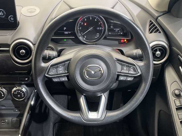 マツダ マツダ２ 15SプロアクティブスマートEDⅡ 愛媛県 2022(令4)年 1.4万km ディープクリスタルブルーマイカ 純正8型ナビ　ETC　ドライブレコーダー/【メーカーオプション】/・ＣＤ／ＤＶＤプレーヤー＋地上デジタルＴＶチューナー（フルセグ）/・ＡＬＨパッケージ/ＡＬＨパッケージの内容/アダプティブ・ＬＥＤ・ヘッドライト＋ヘッドランプ内シグネチャーＬＥＤランプ/【特別装備】/・スマート・ブレーキ・サポート/・マツダ・レーダー・クルーズ・コントロール［全車速追従機能付］/・レーンキープ・アシスト・システム/・３６０°ビュー・モニター＋フロントパーキングセンサー（センター／コーナー）/・シャークフィンアンテナ（ラジオ用）/・ステアリングスイッチパネル加飾（サテンクロームメッキ）