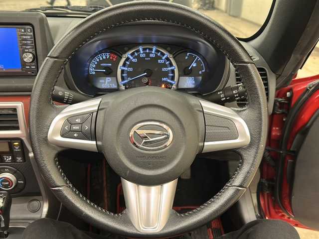 ダイハツ コペン セロ 愛知県 2015(平27)年 6.1万km マタドールレッドP ・純正メモリナビ　型式NSZP-W65DE/（DVD/フルセグ/CD/AM/FM/BT）/・電動ハードトップ/・横滑り防止装置/・マニュアルモード付AT/・ステアリングスイッチ/・オートエアコン/・シートヒーターD/N席/・LEDヘッドライト/・フォグランプ/・オートライト/・社外ETC/・純正フロアマット/・社外16インチAW（夏タイヤ）/・冬タイヤ積込社外16インチAW付