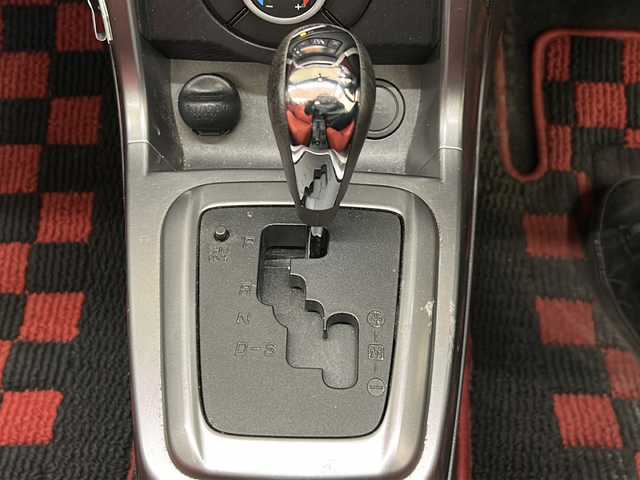 ダイハツ コペン セロ 愛知県 2015(平27)年 6.1万km マタドールレッドP ・純正メモリナビ　型式NSZP-W65DE/（DVD/フルセグ/CD/AM/FM/BT）/・電動ハードトップ/・横滑り防止装置/・マニュアルモード付AT/・ステアリングスイッチ/・オートエアコン/・シートヒーターD/N席/・LEDヘッドライト/・フォグランプ/・オートライト/・社外ETC/・純正フロアマット/・社外16インチAW（夏タイヤ）/・冬タイヤ積込社外16インチAW付