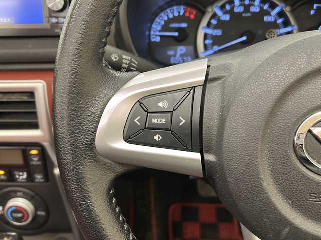 ダイハツ コペン セロ 愛知県 2015(平27)年 6.1万km マタドールレッドP ・純正メモリナビ　型式NSZP-W65DE/（DVD/フルセグ/CD/AM/FM/BT）/・電動ハードトップ/・横滑り防止装置/・マニュアルモード付AT/・ステアリングスイッチ/・オートエアコン/・シートヒーターD/N席/・LEDヘッドライト/・フォグランプ/・オートライト/・社外ETC/・純正フロアマット/・社外16インチAW（夏タイヤ）/・冬タイヤ積込社外16インチAW付