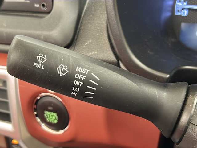 ダイハツ コペン セロ 愛知県 2015(平27)年 6.1万km マタドールレッドP ・純正メモリナビ　型式NSZP-W65DE/（DVD/フルセグ/CD/AM/FM/BT）/・電動ハードトップ/・横滑り防止装置/・マニュアルモード付AT/・ステアリングスイッチ/・オートエアコン/・シートヒーターD/N席/・LEDヘッドライト/・フォグランプ/・オートライト/・社外ETC/・純正フロアマット/・社外16インチAW（夏タイヤ）/・冬タイヤ積込社外16インチAW付