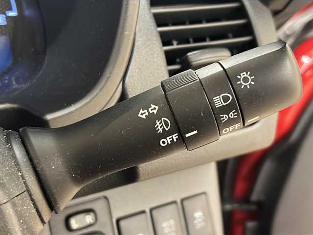 ダイハツ コペン セロ 愛知県 2015(平27)年 6.1万km マタドールレッドP ・純正メモリナビ　型式NSZP-W65DE/（DVD/フルセグ/CD/AM/FM/BT）/・電動ハードトップ/・横滑り防止装置/・マニュアルモード付AT/・ステアリングスイッチ/・オートエアコン/・シートヒーターD/N席/・LEDヘッドライト/・フォグランプ/・オートライト/・社外ETC/・純正フロアマット/・社外16インチAW（夏タイヤ）/・冬タイヤ積込社外16インチAW付