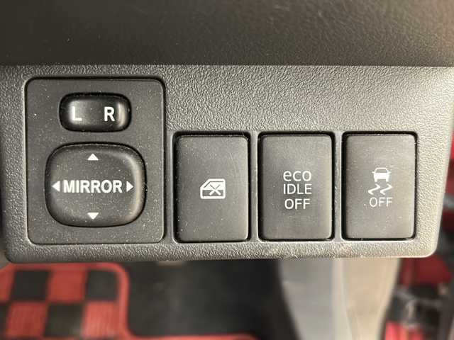 ダイハツ コペン セロ 愛知県 2015(平27)年 6.1万km マタドールレッドP ・純正メモリナビ　型式NSZP-W65DE/（DVD/フルセグ/CD/AM/FM/BT）/・電動ハードトップ/・横滑り防止装置/・マニュアルモード付AT/・ステアリングスイッチ/・オートエアコン/・シートヒーターD/N席/・LEDヘッドライト/・フォグランプ/・オートライト/・社外ETC/・純正フロアマット/・社外16インチAW（夏タイヤ）/・冬タイヤ積込社外16インチAW付