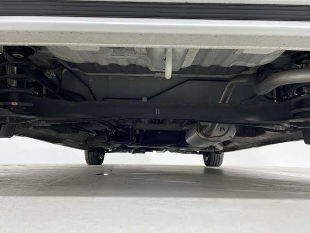 ホンダ Ｎ ＢＯＸ G L ホンダセンシング 神奈川県 2019(平31)年 3.8万km プラチナホワイトパール 純正7インチナビ（VXM-194VFi)/ドライブレコーダー/衝突被害軽減システム/車線逸脱警報/バックカメラ/ホンダセンシング/アダプティブクルーズコントロール/両側パワースライドドア/横滑り防止装置/ETC/アイドリングストップ/LEDヘッドライト/フォグランプ/オートライト/ウィンカーミラー/電動格納ミラー/純正14インチAW/シートリフター/プッシュスタート/スマートキー/フロアマット/スペアキー/取扱説明書/保証書/禁煙車/プライバシーガラス/純正エアロ