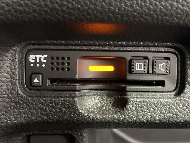 ホンダ Ｎ ＢＯＸ G L ホンダセンシング 神奈川県 2019(平31)年 3.8万km プラチナホワイトパール 純正7インチナビ（VXM-194VFi)/ドライブレコーダー/衝突被害軽減システム/車線逸脱警報/バックカメラ/ホンダセンシング/アダプティブクルーズコントロール/両側パワースライドドア/横滑り防止装置/ETC/アイドリングストップ/LEDヘッドライト/フォグランプ/オートライト/ウィンカーミラー/電動格納ミラー/純正14インチAW/シートリフター/プッシュスタート/スマートキー/フロアマット/スペアキー/取扱説明書/保証書/禁煙車/プライバシーガラス/純正エアロ