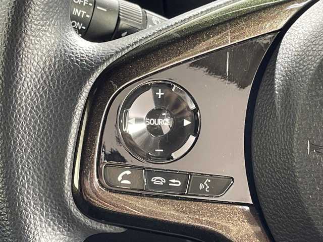 ホンダ Ｎ ＢＯＸ G L ホンダセンシング 神奈川県 2019(平31)年 3.8万km プラチナホワイトパール 純正7インチナビ（VXM-194VFi)/ドライブレコーダー/衝突被害軽減システム/車線逸脱警報/バックカメラ/ホンダセンシング/アダプティブクルーズコントロール/両側パワースライドドア/横滑り防止装置/ETC/アイドリングストップ/LEDヘッドライト/フォグランプ/オートライト/ウィンカーミラー/電動格納ミラー/純正14インチAW/シートリフター/プッシュスタート/スマートキー/フロアマット/スペアキー/取扱説明書/保証書/禁煙車/プライバシーガラス/純正エアロ