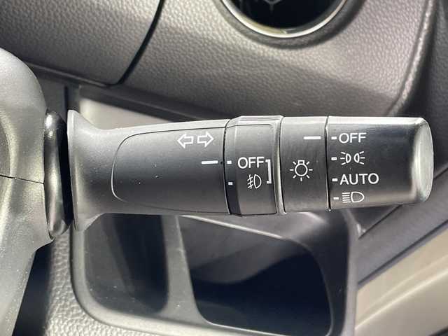 ホンダ Ｎ ＢＯＸ G L ホンダセンシング 神奈川県 2019(平31)年 3.8万km プラチナホワイトパール 純正7インチナビ（VXM-194VFi)/ドライブレコーダー/衝突被害軽減システム/車線逸脱警報/バックカメラ/ホンダセンシング/アダプティブクルーズコントロール/両側パワースライドドア/横滑り防止装置/ETC/アイドリングストップ/LEDヘッドライト/フォグランプ/オートライト/ウィンカーミラー/電動格納ミラー/純正14インチAW/シートリフター/プッシュスタート/スマートキー/フロアマット/スペアキー/取扱説明書/保証書/禁煙車/プライバシーガラス/純正エアロ