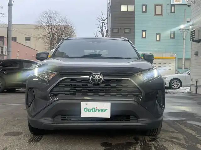 トヨタ ＲＡＶ４ X 道央・札幌 2022(令4)年 1.2万km グレーメタリック ワンオーナー/4WD/純正ディスプレイオーディオ(AM、FM、Bt、USB、Miracast)/コーナーセンサー(F/R)/レーダークルーズコントロール/レーンキープアシスト/オートマチックハイビーム/寒冷地仕様/プリクラッシュセーフティー/パーキングアシスト/純正18inchAW/冬タイヤ積込/社外ドライブレコーダー(F/R)/純正エンジンスターター/スペアキー×1