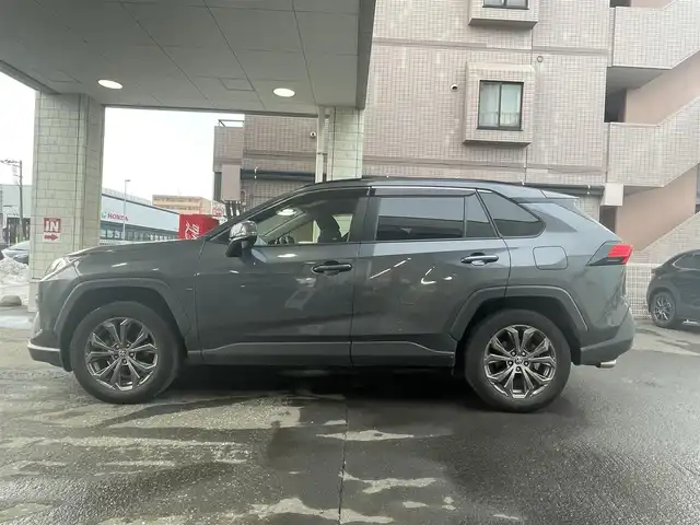 トヨタ ＲＡＶ４ X 道央・札幌 2022(令4)年 1.2万km グレーメタリック ワンオーナー/4WD/純正ディスプレイオーディオ(AM、FM、Bt、USB、Miracast)/コーナーセンサー(F/R)/レーダークルーズコントロール/レーンキープアシスト/オートマチックハイビーム/寒冷地仕様/プリクラッシュセーフティー/パーキングアシスト/純正18inchAW/冬タイヤ積込/社外ドライブレコーダー(F/R)/純正エンジンスターター/スペアキー×1