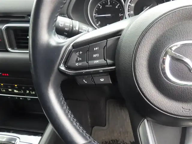 マツダ ＣＸ－５ XD プロアクティブ 千葉県 2019(平31)年 6.1万km スノーフレイクホワイトパールマイカ ブラインドスポットモニタリング/アクティブ・ドライビング・ディスプレイ/パワーバックドア/運転席パワーシート/前席シートヒーター/純正SDナビ/地デジTV/【DVD/CD再生機能　Bluetooth接続】/360°ビュー・モニター/革巻きステアリング/ETC/LEDヘッドライト/ウインカーミラー/コーナーセンサー/純正19インチアルミホイル/サイド/カーテンエアバッグ/アドバンストキーレスエントリー
