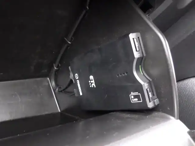 マツダ ＣＸ－５ XD プロアクティブ 千葉県 2019(平31)年 6.1万km スノーフレイクホワイトパールマイカ ブラインドスポットモニタリング/アクティブ・ドライビング・ディスプレイ/パワーバックドア/運転席パワーシート/前席シートヒーター/純正SDナビ/地デジTV/【DVD/CD再生機能　Bluetooth接続】/360°ビュー・モニター/革巻きステアリング/ETC/LEDヘッドライト/ウインカーミラー/コーナーセンサー/純正19インチアルミホイル/サイド/カーテンエアバッグ/アドバンストキーレスエントリー