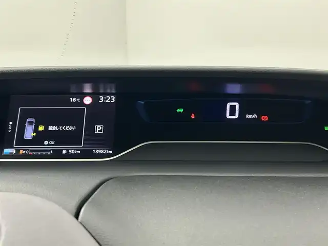 日産 セレナ e－パワー ハイウェイスター V 千葉県 2021(令3)年 1.4万km ブリリアントホワイトパール 禁煙車/エマージェンシーブレーキ/レーンキープアシスト/オートハイビーム/プロパイロット/ブライドスポットモニター/純正10インチメモリナビ/　CD/DVD/BT/フルセグTV/両側パワースライドドア/デジタルインナーミラー/電子パーキング/オートホールド/電動格納ミラー/プッシュスタート&スマートキー/LEDヘッドライト/フォグライト