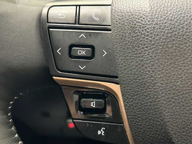 トヨタ クラウン スポーツ Z 宮城県 2024(令6)年 3.6万km グレー モデリスタエアロ/トヨタセーフティセンス/・プリクラッシュセーフティシステム/・レーントレーシングアシスト/・レーンディパーチャーアラート/・レーダークルーズコントロールシステム/・ロードサインアシスト/・レーンキープアシスト/・プラインドスポットモニター/・プロアクティブドライビングアシスト/・アダプティブハイビームシステム/純正ナビ/・BT/AM/FM/TV/・純正ETC2.0/・バックカメラ/・全方位カメラ/純正ナビ/・フルセグTV/Bluetooth/AM/FM/・純正ETC2.0/・アラウンドビューモニター/・テレビキャンセラー/革巻きステアリング/。ステアリングスイッチ/レザーシート/・シートヒーター（運転席/助手席）/・パワーシート（運転席/助手席）/・シートメモリー（運転席/助手席）/電動リアゲート/純正LEDヘッドライト/・オートライト/純正フロアマット/純正21インチアルミホイール/プッシュスタート/・スマートキー