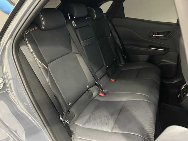 トヨタ クラウン スポーツ Z 宮城県 2024(令6)年 3.6万km グレー モデリスタエアロ/トヨタセーフティセンス/・プリクラッシュセーフティシステム/・レーントレーシングアシスト/・レーンディパーチャーアラート/・レーダークルーズコントロールシステム/・ロードサインアシスト/・レーンキープアシスト/・プラインドスポットモニター/・プロアクティブドライビングアシスト/・アダプティブハイビームシステム/純正ナビ/・BT/AM/FM/TV/・純正ETC2.0/・バックカメラ/・全方位カメラ/純正ナビ/・フルセグTV/Bluetooth/AM/FM/・純正ETC2.0/・アラウンドビューモニター/・テレビキャンセラー/革巻きステアリング/。ステアリングスイッチ/レザーシート/・シートヒーター（運転席/助手席）/・パワーシート（運転席/助手席）/・シートメモリー（運転席/助手席）/電動リアゲート/純正LEDヘッドライト/・オートライト/純正フロアマット/純正21インチアルミホイール/プッシュスタート/・スマートキー