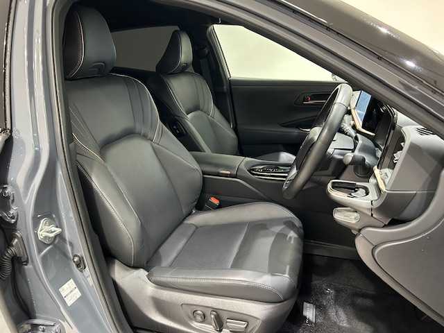 トヨタ クラウン スポーツ Z 宮城県 2024(令6)年 3.6万km グレー モデリスタエアロ/トヨタセーフティセンス/・プリクラッシュセーフティシステム/・レーントレーシングアシスト/・レーンディパーチャーアラート/・レーダークルーズコントロールシステム/・ロードサインアシスト/・レーンキープアシスト/・プラインドスポットモニター/・プロアクティブドライビングアシスト/・アダプティブハイビームシステム/純正ナビ/・BT/AM/FM/TV/・純正ETC2.0/・バックカメラ/・全方位カメラ/純正ナビ/・フルセグTV/Bluetooth/AM/FM/・純正ETC2.0/・アラウンドビューモニター/・テレビキャンセラー/革巻きステアリング/。ステアリングスイッチ/レザーシート/・シートヒーター（運転席/助手席）/・パワーシート（運転席/助手席）/・シートメモリー（運転席/助手席）/電動リアゲート/純正LEDヘッドライト/・オートライト/純正フロアマット/純正21インチアルミホイール/プッシュスタート/・スマートキー