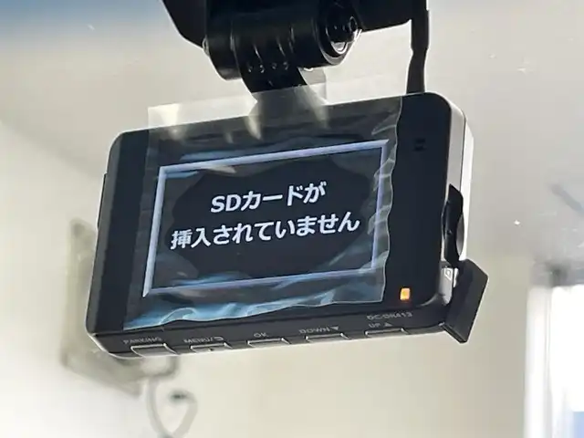 三菱 デリカＤ：５ P 愛知県 2022(令4)年 1.5万km ブラックダイヤモンド 純正１０．１型ディスプレイナビ　全方位カメラ　革調シートカバー　シートヒーター　ステアリングヒーター　オートステップ　電動リアゲート　両側パワースライドドア　Ｅアシスト　衝突軽減　追従クルコン　ＬＥＤライト　フォグ　オートライト　AC100V電源　パートタイム4WD　BSM　オートホールド　ドライブレコーダー　禁煙車